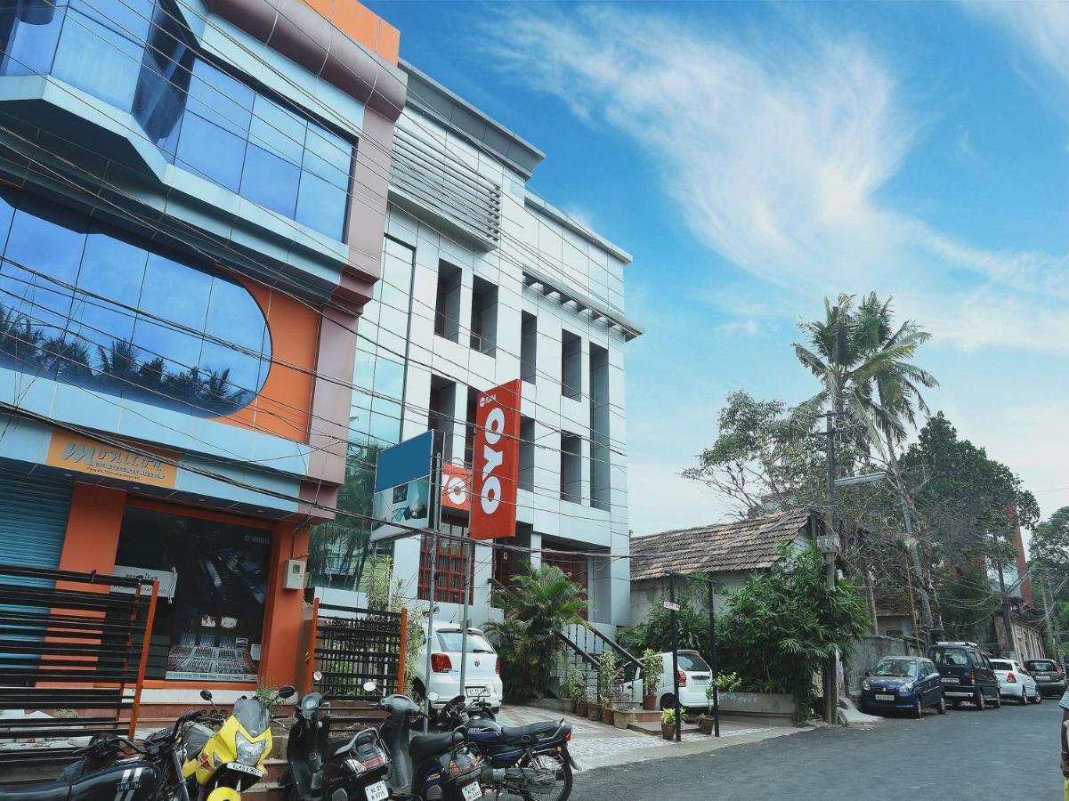 Hotel O Oasis Thiruvananthapuram Екстериор снимка