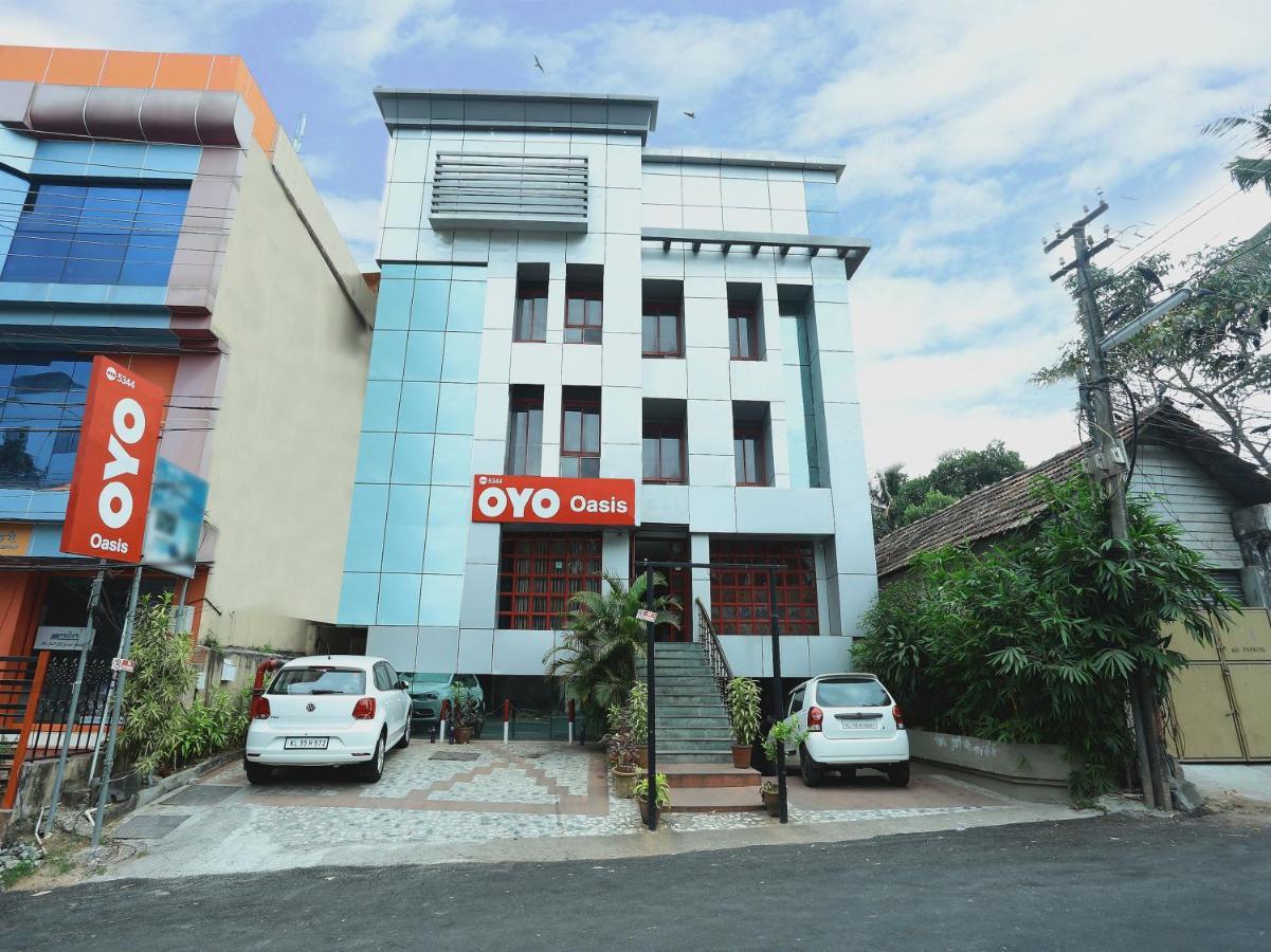 Hotel O Oasis Thiruvananthapuram Екстериор снимка