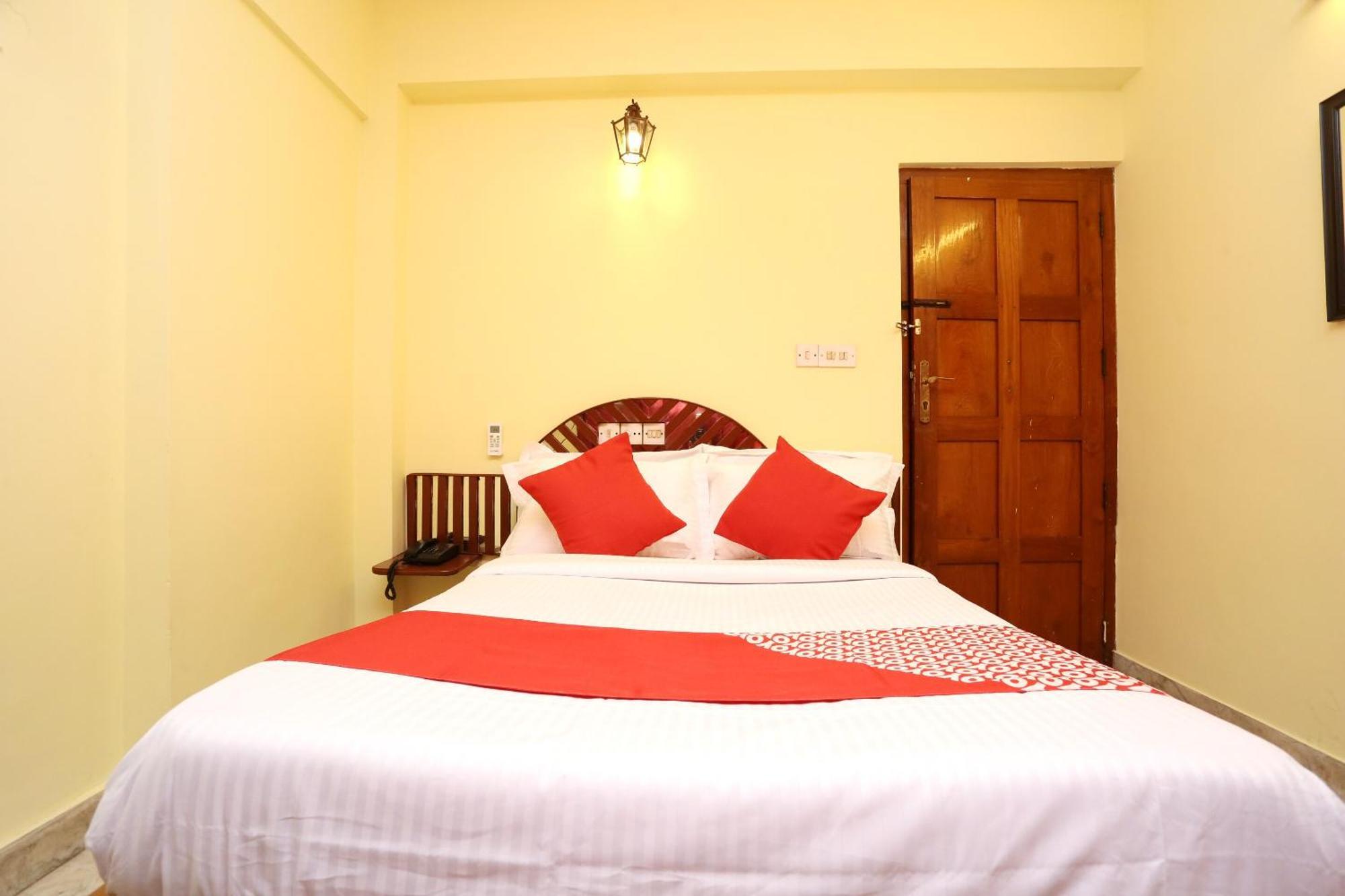 Hotel O Oasis Thiruvananthapuram Екстериор снимка